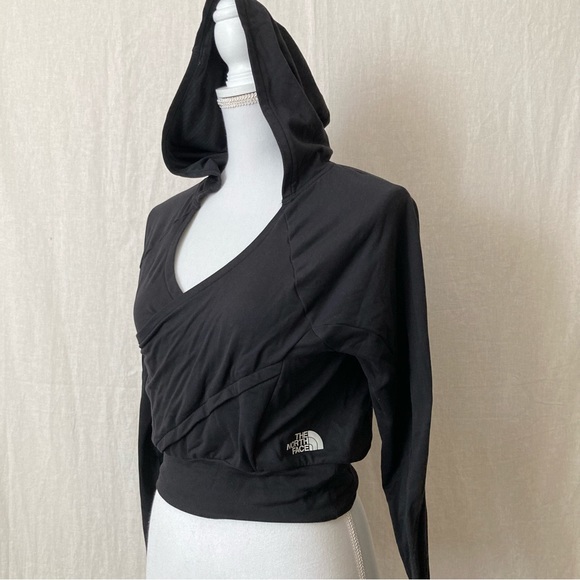 The North Face Tops - The North Face Womens Wrap Cropped FlashDry Long Sleeve